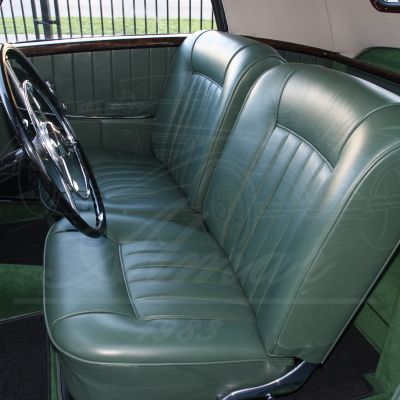 Mercedes Benz 220 (#5)