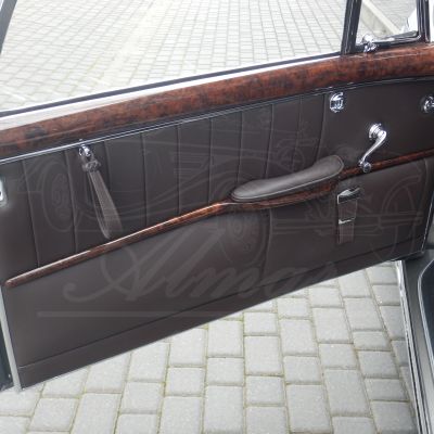 Mercedes Benz 220 SE (#6)