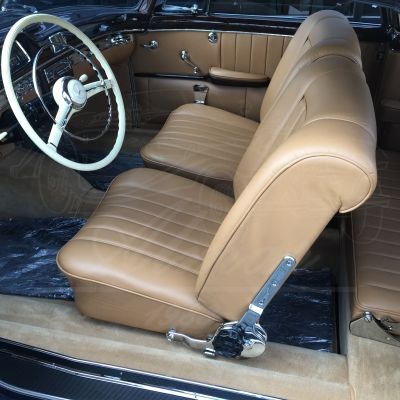 Mercedes Benz 220 S (#8)